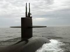 US Weapons: અમેરિકાના આ પાંચ હથિયારોથી દુનિયા ડરે છે, ચીનને તો ક્ષણભરમાં થઇ શકે છે નેસ્તનાબૂદ