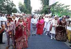 Lagnotsav Photos: મહેશ સવાણી બન્યા 4992 દીકરીઓના પિતા, ફરી કરાવ્યા 75 દીકરીઓના ધામધૂમથી લગ્ન, તસવીરો આવી સામે......