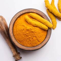 ਸਰਦੀਆਂ ਦੇ ਮੌਸਮ ‘ਚ ਇੰਝ ਗੁਣਕਾਰੀ ਹੈ ਹਲਦੀ