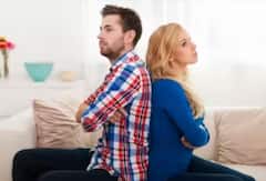 Extramarital affair: ਜੇਕਰ ਤੁਹਾਡੇ ਪਤੀ ਦਾ ਵੀ ਕਿਤੇ ਚੱਲ ਰਿਹਾ ਚੱਕਰ, ਤਾਂ ਇਦਾਂ  ਕਰ ਸਕਦੇ ਪਤਾ, ਬਦਲ ਜਾਣਗੀਆਂ ਇਹ ਆਦਤਾਂ