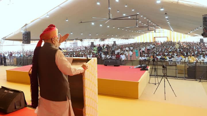 প্রায় ৩ ঘণ্টা বৈঠকের পর ন্যাশনাল লাইব্রেরিতে যাবেন অমিত শাহ।