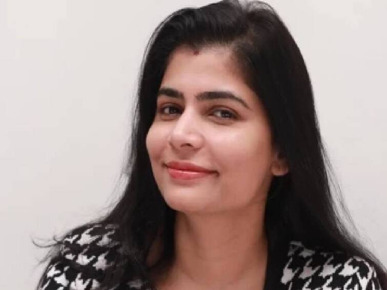 Singer Chinmayi has expressed her Christmas wishes by singing a different German song in x platform Singer Chinmayi: அட இப்படியும் கிறிஸ்துமஸ் வாழ்த்து சொல்லலாமா? வித்தியாசமான முறையில் பதிவிட்ட பாடகி சின்மயி..