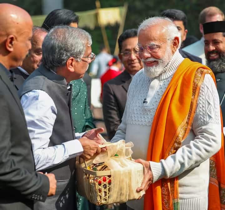 पीएम मोदी म्हणाले, 'ख्रिश्चन समुदायाने समाजाला दिशा देण्यामध्ये सातत्याने महत्त्वाची भूमिका बजावली आहे. ही मंडळी समाजसेवेत सक्रिय सहभाग घेत असल्याचे प्रतिपादन त्यांनी केले. गरीब आणि वंचितांच्या सेवेसाठी सदैव तत्पर असतात असेही त्यांनी म्हटले.