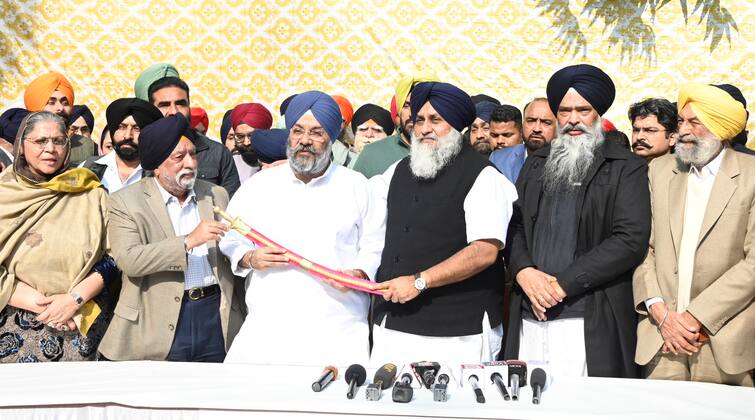 Manjit Singh GK rejoining the Shiromani Akali Dal along with his entire Jago party team Punjab Politics: ਮਨਜੀਤ ਸਿੰਘ ਜੀਕੇ ਦੀ ਸ਼੍ਰੋਮਣੀ ਅਕਾਲੀ ਦਲ ‘ਚ ਹੋਈ ਵਾਪਸੀ, ਸੁਖਬੀਰ ਬਾਦਲ ਨੇ ਰੁੱਸੇ ਅਕਾਲੀਆਂ ਨੂੰ ਦਿੱਤਾ ਸੱਦਾ