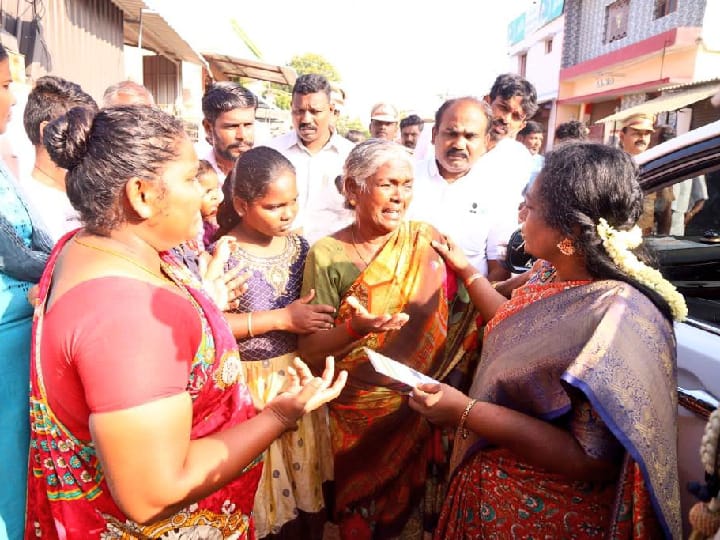 தென் மாவட்ட  மக்களை மாற்றாந்தாய் மனப்பான்மையுடன் தமிழக அரசு நடத்துகிறது - ஆளுநர் தமிழிசை