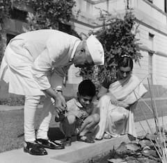 Indira Gandhi Arrest: 7 दिनों बाद तिहाड़ से रिहा हुई थीं इंदिरा गांधी, तस्वीरों में देखें आखिर क्यों पूर्व प्रधानमंत्री को जाना पड़ा जेल