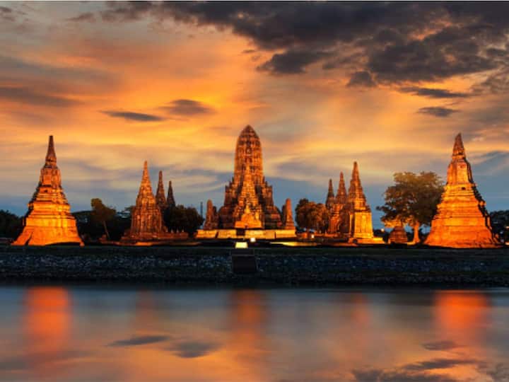 Siem Reap, Cambodia: Alive with activity, Siem Reap offers a vibrant New Year's Eve experience with bustling markets, numerous temples, and a lively nightlife. Celebrations can be found in every corner, with live music in restaurants, hotels, and bars. Explore Angkor Wat and the 'Old Market' to immerse yourself in the local culture. (Image Source: Getty Images)