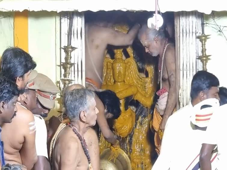 Arudra Darshan natarajar at uttarakosamangai temple crowd of devotees gathered in Ramanathapuram - TNN மரகத நடராஜர் காட்சியளித்தார்... உத்திரகோச மங்கையில் குவிந்த பக்தர்கள் கூட்டம்.!