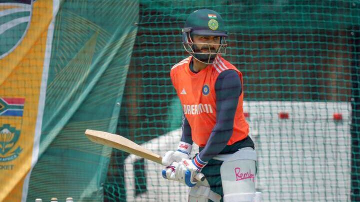 স্বাভাবিকভাবেই কোহলির দিকে সকলের নজর থাকবেন। আর নিজের এই প্রত্যাবর্তন ম্যাচেই বিশ্বরেকর্ড গড়ার হাতছানি বিরাট কোহলির সামনে।