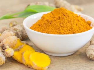 Benefits Of Haldi: हल्दी खाने से शरीर में होते हैं गजब के फायदे, जानें हेल्थ एक्सपर्ट के सुझाव