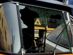 पुण्यात 10 ते 15 गाड्यांची तोडफोड, काचा फोडल्या अन्