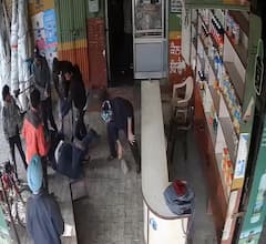 Attack on shopkepper in kotakpura: ਕੋਟਕਪੁਰਾ 'ਚ ਦਿਨਦਿਹਾੜੇ ਗੁੰਡਾਗਰਦੀ ਦਾ ਨੰਗਾ ਨਾਚ, ਮਾਮੂਲੀ ਜਿਹੀ ਗੱਲ ਨੂੰ ਲੈ ਕੇ ਦੁਕਾਨਦਾਰ ਦੀ ਕੀਤੀ ਕੁੱਟਮਾਰ, ਜਾਣੋ ਪੂਰਾ ਮਾਮਲਾ