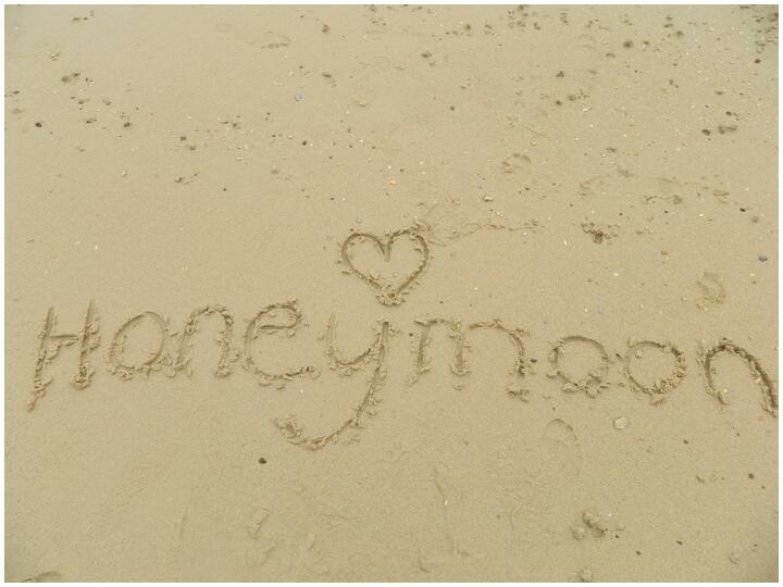 ऐसे में शादी के बाद की खुशियों को भी Hony से जोड़ा गया है. इसके अलावा भी एक हनीमून नाम को लेकर एक और थ्योरी है.