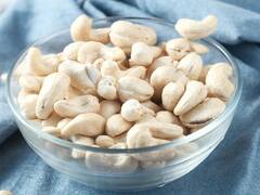 cashews benefits : सकाळी काजू खाण्याचे आरोग्यदायी फायदे!