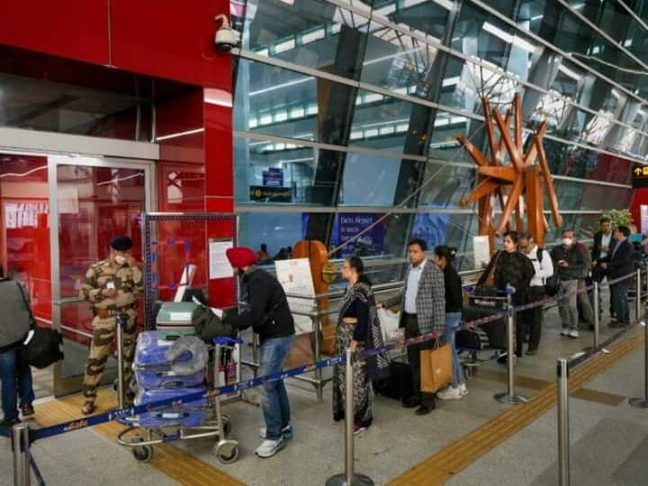 Delhi IGI Airport CISF have no answer how arrested Rape accused escaped from custody चार साल से फरार रेप आरोपी मुश्किल से हुआ गिरफ्तार, फिर IGI एयरपोर्ट से कैसे हुआ फरार, CISF के पास नहीं है जवाब