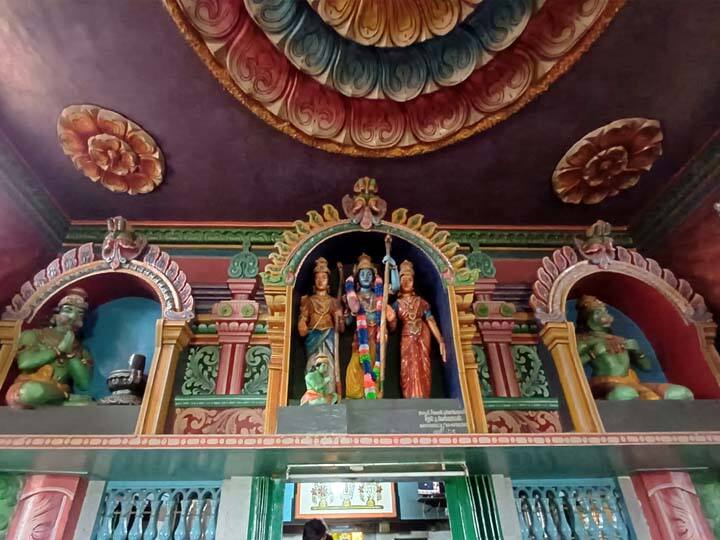 சீதா,ராமருடன், அர்ஜுனன் (ஹனுமன் கோவில்)