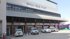 Photos: એરપોર્ટથી કમ નથી કચ્છનું નવું બસપોર્ટ, આઇકૉનિક બિલ્ડિંગ, વિશાળ પાર્કિંગ, હૉલ-વેઇટિંગ રૂમ છે અત્યાધૂનિક, જુઓ પ્રૉજેક્ટ......
