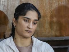 विनेश फोगाट वापस करेंगी मेजर ध्यानचंद खेल रत्न और अर्जुन अवॉर्ड, पीएम मोदी को चिट्ठी लिख कहा- क्या हम देशद्रोही हैं?