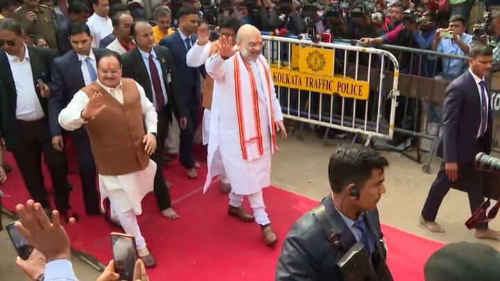 টিমে রয়েছেন শুভেন্দু অধিকারী, সুকান্ত মজুমদার, দিলীপ ঘোষ, লকেট চট্টোপাধ্যায়। আছেন অমিতাভ চক্রবর্তী, দীপক বর্মন, জগন্নাথ চট্টোপাধ্যায়, জ্যোতির্ময় সিংহ মাহাতো এবং সতীশ ধন্ড।