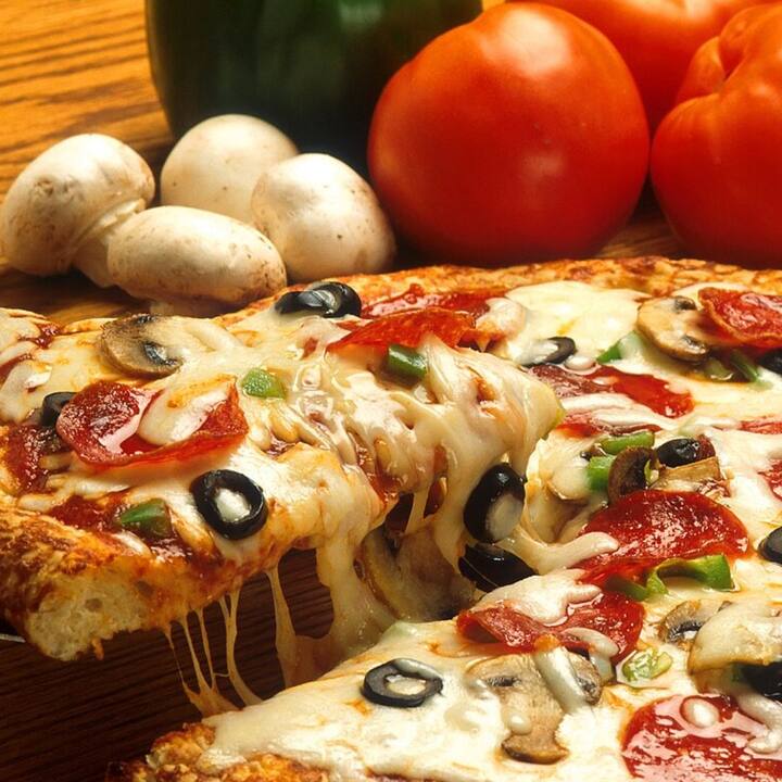 ਬਦਲਦੀ ਜੀਵਨ ਸ਼ੈਲੀ ਨੇ ਲੋਕਾਂ ਦੇ  ਜੀਵਨ ਨੂੰ ਪ੍ਰਭਾਵਿਤ ਕੀਤਾ ਹੈ। ਲੋਕਾਂ ਦਾ ਜੀਵਨ ਕਾਲ ਘਟਦਾ ਜਾ ਰਿਹਾ ਹੈ। ਖਾਸ ਤੌਰ 'ਤੇ ਖਾਣ-ਪੀਣ ਦੀਆਂ ਵਸਤੂਆਂ ਨੇ ਮਨੁੱਖ ਦੇ ਜੀਵਨ ਦੀ ਮਾਤਰਾ ਅਤੇ ਜੀਵਨ ਪੱਧਰ ਨੂੰ ਘਟਾ ਦਿੱਤਾ ਹੈ।