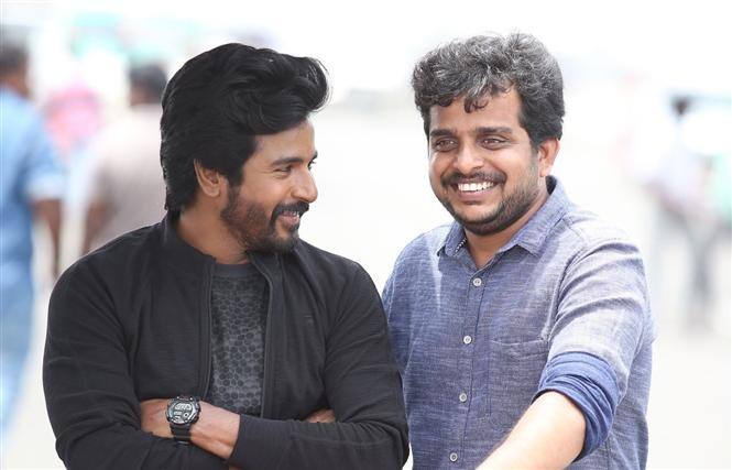 நேற்று இன்று நாளை படத்தை இயக்கியதன் மூலம் பிரபலமான இயக்குநர் ரவிக்குமார் தற்போது ஏலியன் கதையை மையமாக வைத்து இயக்கியுள்ள திரைப்படம் 'அயலான்'.