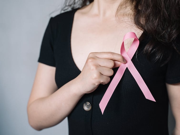 Why are breast cancer cases increasing rapidly in women This is the reason behind it Causes of Breast Cancer: మహిళల్లో రొమ్ము క్యాన్సర్‌కు అసలు కారణం తెలిసిపోయింది - మీరూ ఇలా చేస్తున్నారా?