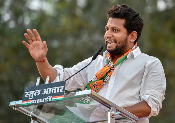 Sujay Vikhe Patil : कांदा निर्यातबंदीवर अमित शाहांची भेट घेणार, भाजप खासदार सुजय विखे पाटलांची माहिती