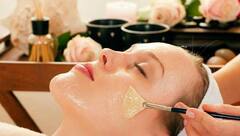 સ્કિનને માખણ જેવી સ્મૂધ અને રીંકલ ફ્રી રાખવા માટે આપના રસોડામાં મોજૂદ આ વસ્તુનો આ રીતે પ્રયોગ