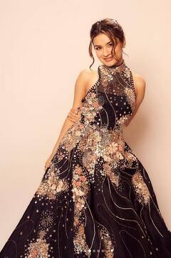 Avneet Kaur: ਅਵਨੀਤ ਕੌਰ ਨੇ ਫਿਰ ਆਪਣੇ ਅੰਦਾਜ਼ ਨਾਲ ਫੈਨਜ਼ ਨੂੰ ਬਣਾਇਆ ਦੀਵਾਨਾ, ਤਸਵੀਰਾਂ ਦੇਖ ਲੋਕ ਕਰ ਰਹੇ ਨੇ ਤਾਰੀਫ