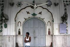 Sunehri Bagh Masjid Demolition: सुनहरी बाग मस्जिद हटाएं या नहीं? NDMC ने पूछा सवाल तो पब्लिक ने पढ़ा दिया इतिहास का पाठ, आए ऐसे रिएक्शंस