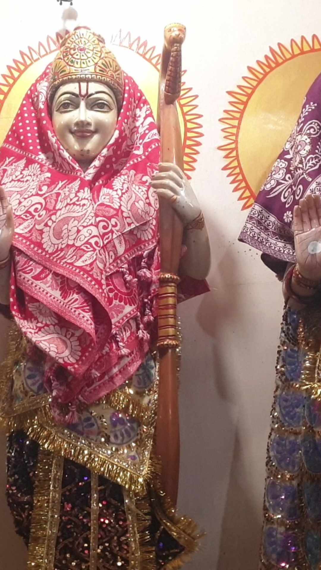 भक्तों की धार्मिक मान्यता है कि सर्दी इंसानों