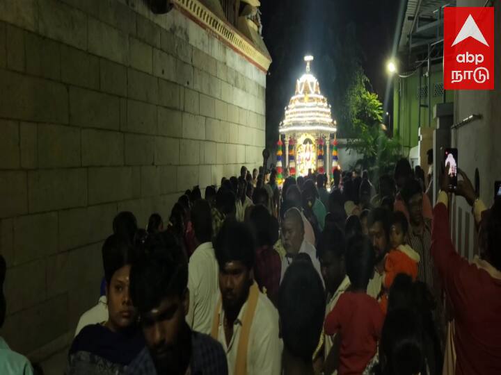 விண்ணை பிளந்த அரோகரா கோஷம்.. சிறப்பாக நடந்தேறிய குமரக்கோட்டம் வெள்ளித் தேர் உற்சவம்