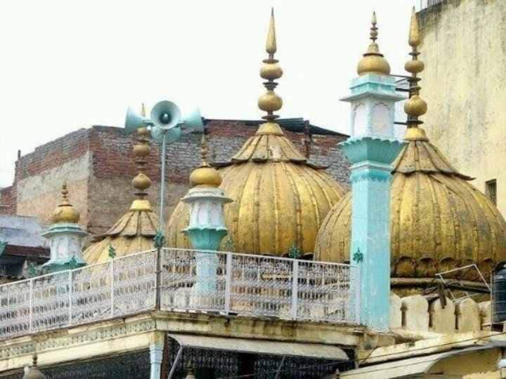 Sunehri Bagh Masjid: एनडीएमसी के सुझाव मांगने के बाद लोगों के 300 ओपिनियन सामने आए, जिनमें अधिकतर सुझाव मस्जिद को हटाने के विरोध में थे.