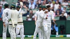 অর্ধশতরানের গণ্ডি পার করলেন কেবল লাবুশেন, পাক বোলারদের দাপটে ৩১৮ শেষ অস্ট্রেলিয়ার ইনিংস