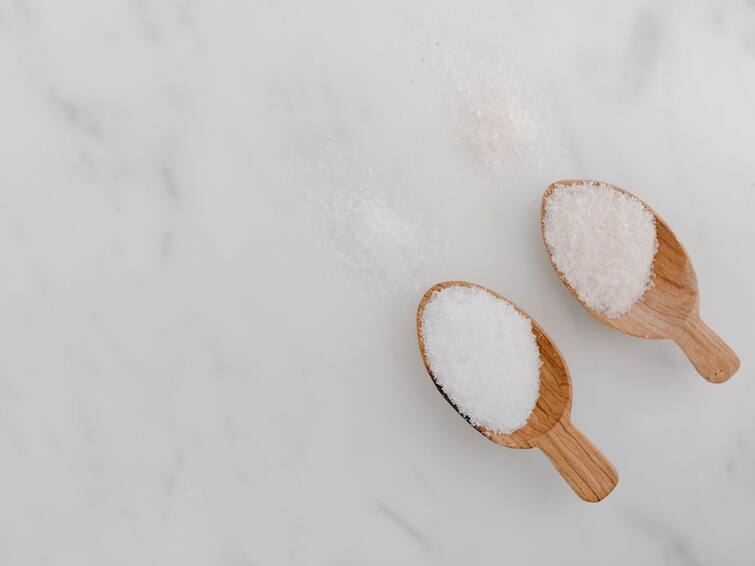 half a teaspoon of salt a day heart disease will not occur WHO study Iodized salt : రోజుకు ఇంత ఉప్పు వాడితే గుండె జబ్బులు రావట: WHO స్టడీ
