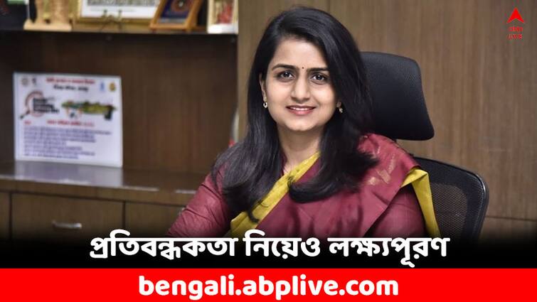 IAS Success Story : IAS Officer Saumya Sharma Cleared UPSC surpassing her Hearing Disabilities IAS Success Story: ছোটবেলাতেই হারান শোনার ক্ষমতা ! ৪ মাসের প্রস্তুতিতে সাফল্য; নজরকাড়া যাত্রাপথ সৌম্যার