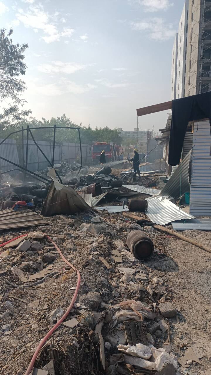 पुण्यातील विमान नगर परिसरात आगीची मोठी घटना घडली आहे.