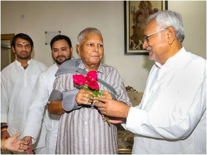 1994 में उन्होंने लालू प्रसाद यादव से अलग होकर अपनी पार्टी बनाई. इसके बाद बीजेपी की मदद से साल 2005 में बिहार में सरकार बनाई और सीएम बने. (फाइल फोटो)