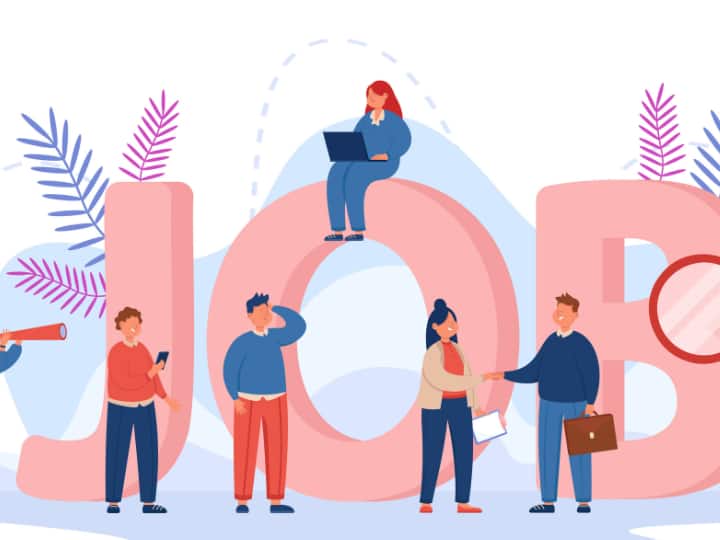 रिक्ति विवरण: ये भर्ती अभियान स्पेशलिस्ट ग्रेड III के कुल 78 पदों पर भर्ती के लिए चल रहा है. अभियान के जरिए एनेस्थिसियोलॉजी, बायोकेमिस्ट्री, फॉरेंसिक मेडिसिन, माइक्रोबायोलॉजी, पैथोलॉजी अन्य विभागों में नियुक्ति दी जाएगी.