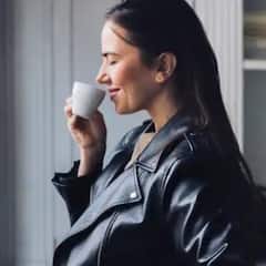 Health Tips: শীতে খালি পেটে গরম, অল্প গরম নাকি ঠান্ডা জল পান করা উচিত ?