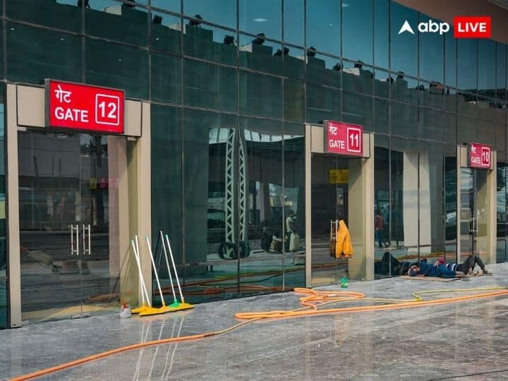 भविष्य में खुलेंगी कई आउटलेट्स : पुनर्विकसित स्टेशन में शिशु देखभाल कक्ष, विश्राम कक्ष, ‘फूड प्लाजा’ की सुविधाएं हैं और भविष्य में कुछ दुकानें भी खुलेंगी.