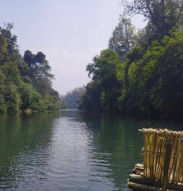 दरअसल कांगेर वैली नेशनल पार्क  देश के सबसे बड़े क्षेत्र में फैले पार्को में से एक है. नेशनल पार्क में 10 प्रसिद्ध गुफाओं के साथ कांगेर वॉटरफॉल, कैलाश झील और तितली जोन के साथ प्रसिद्ध  तीरथगढ़ वाटरफॉल भी मौजूद है. वहीं कई प्रकार के वन्य पशु, जीव-जंतुओं के साथ 400 प्रकार के पक्षिया भी मौजूद है. साल के 8 महीने इस नेशनल पार्क में पर्यटक घूमने आते हैं.