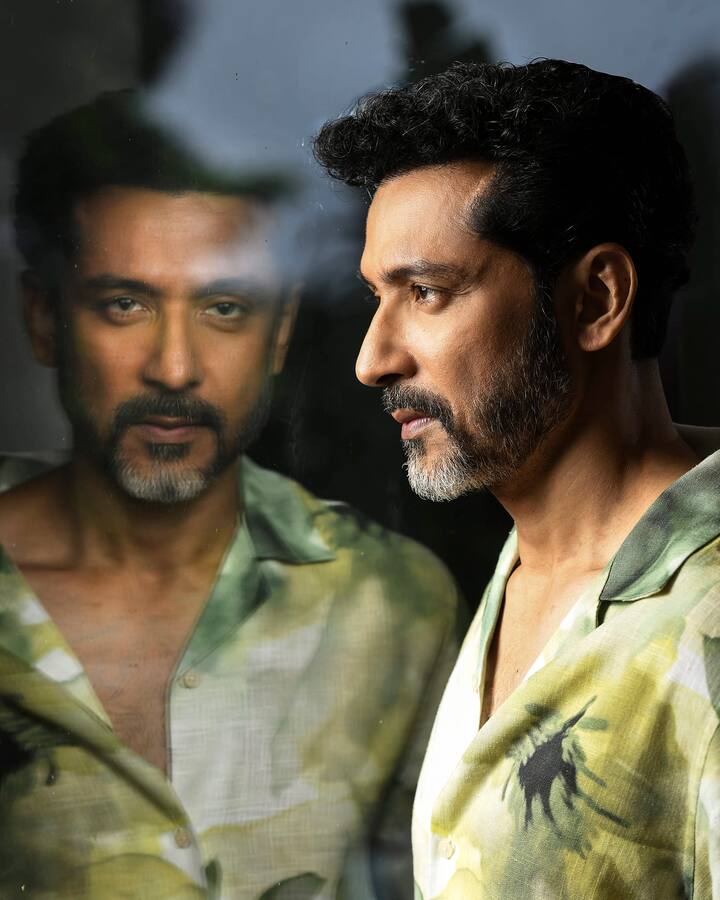 তবে বলিউডে সাফল্য, প্রশংসা, কাজ.... এ সবকিছু পেলেও, বাংলাকে এখনও এগিয়ে রেখেছেন তিনি। শিকড়ের টান আছে বলেই তাঁকে এখনও সবচেয়ে বেশি ছুঁয়ে যায় বাংলার সবকিছু। তবে এই বছরটা তাঁর কেরিয়ারের অন্যতম সেরা বছর... কী পেলেন.. কী হারালেন ২০২৩-এ? এবিপি লাইভের সঙ্গে, ফেলে আসা বছরকে ফিরে দেখলেন টোটা রায়চৌধুরী (Tota Roychowdhury)।