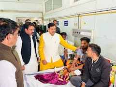 गुना बस हादसे में एमपी सरकार की बड़ी कार्रवाई, कलेक्टर, एसपी और ट्रांसपोर्ट कमिश्नर समेत इन पर गिरी गाज