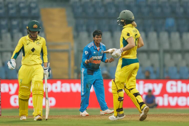 ind-w-vs-aus-w India Women suffer crushing six-wicket defeat against Australia in 1st ODI IND W vs AUS:  પ્રથમ વનડેમાં ઓસ્ટ્રેલિયાએ ભારતને 6 વિકેટે હરાવ્યું, સિરીઝમાં મેળવી 1-0ની સરસાઈ