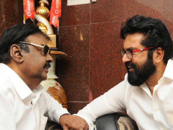 “அன்பு நண்பர் புரட்சிக்கலைஞர் கேப்டன் விஜயகாந்த் அவர்கள் நம்முடன் இல்லை என்ற செய்தி கேட்டு பேரதிர்ச்சிக்குள்ளானேன். என்றாவது ஒருநாள் குணமடைந்து, என்றும் போல் கேப்டன் மீண்டும் சுறுசுறுப்புடன் இயங்குவார் என எதிர்பார்த்த என்னை போல், அவரை நேசித்த லட்சோபலட்ச மக்களை இச்செய்தி மீளாத்துயரில் ஆழ்த்திவிட்டது. அவரை இழந்து மீளாத்துயரில் வாடும் குடும்பத்தினருக்கும், நண்பர்களுக்கும், உற்றார் உறவினர்களுக்கும், தமிழ்த் திரைக்கலைஞர்களுக்கும், ரசிகர்களுக்கும், தேமுதிக கட்சியினருக்கும், தமிழ்நாட்டு மக்களுக்கும் என் ஆழ்ந்த இரங்கலைத் தெரிவித்துக் கொள்கிறேன். அவரது ஆன்மா சாந்தியடைய இறைவனைப் பிரார்த்திக்கிறேன்.” - சரத்குமார்
