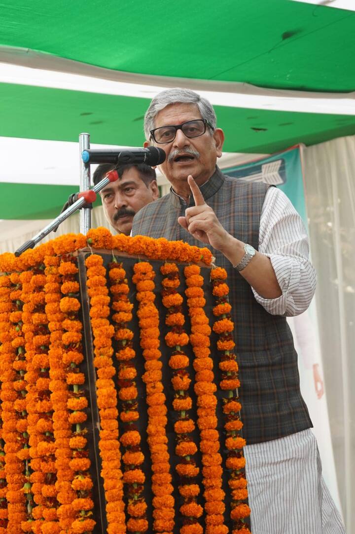 इससे पहले, बिहार के सीएम नीतीश कुमार ने भी अपनी पार्टी में मची उथल-पुथल की अटकलों को खारिज कर दिया था. उन्होंने कहा था कि दिल्ली में जेडूयी की बैठक सामान्य और वार्षिक आयोजन है जिसमें कुछ भी असाधारण नहीं है. (फाइल फोटो)