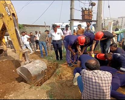 A girl died after falling into a 10 feet deep hole in a borewell in Vadodara Vadodara Death: વડોદરામાં 10 ફૂડ ઊંડા બોરવેલમાં  3 વર્ષની માસૂમ બાળકી ખાબકી,  સારવાર દરમિયાન કરૂણ મોત