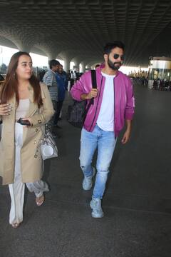 New Year सेलिब्रेट करने के लिए पत्नी नताशा के साथ रवाना हुए Varun Dhawan, एयरपोर्ट पर स्पॉट हुआ कपल