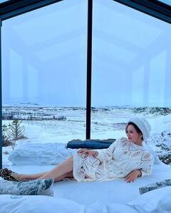 Madalsa Sharma Pics: जालीदार ड्रेस में बर्फीली पहाड़ियों के बीच विंटर वेकेशन मनाती दिखीं ‘अनुपमा’ की ‘काव्या’, फैंस बोले – ‘वनराज को पता है?’